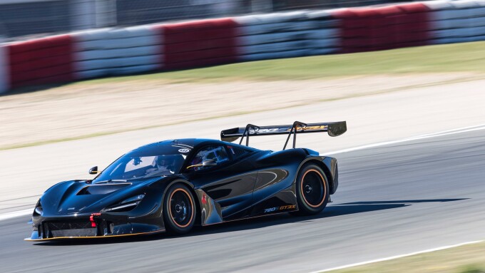 McLaren_720S_GT3X-062cdf9414feeb1be1d.jpg