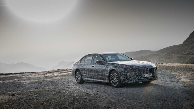 2023 bmw i7 teaser (10)