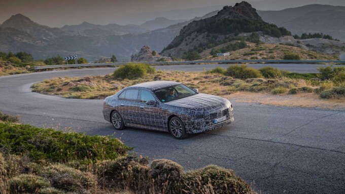 2023 bmw i7 teaser (13)