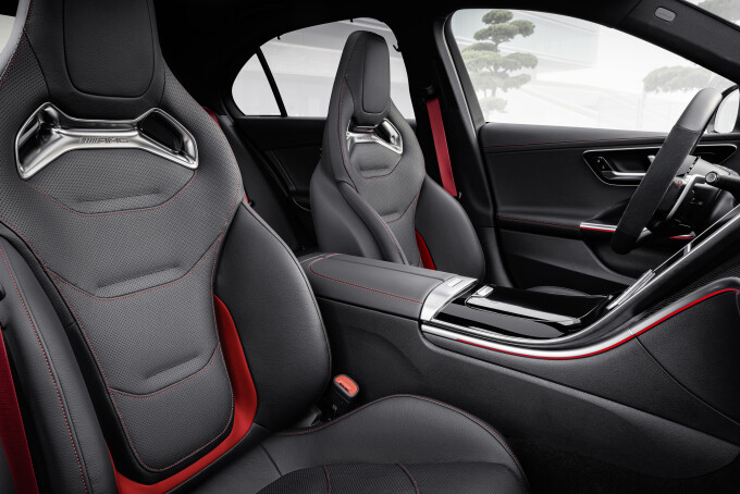 Mercedes-AMG C 43 4MATIC Limousine | Kraftstoffverbrauch kombiniert: 9,1-8,7 l/100 km | CO-Emissione