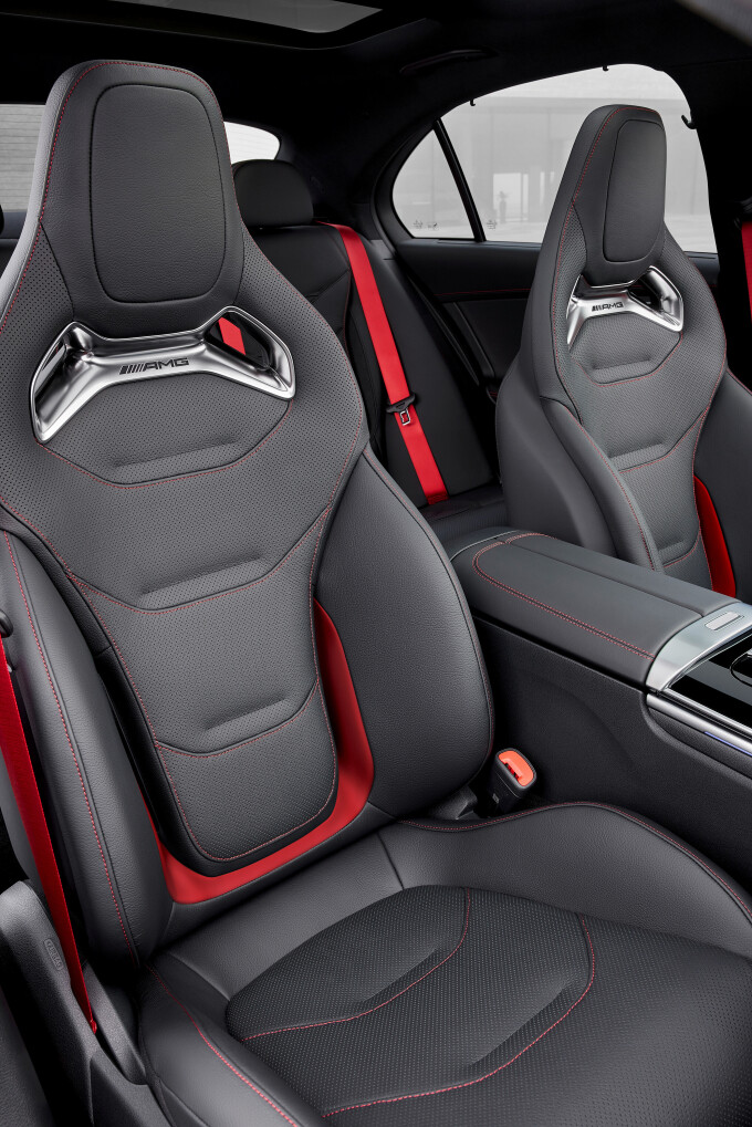 Mercedes-AMG C 43 4MATIC Limousine | Kraftstoffverbrauch kombiniert: 9,1-8,7 l/100 km | CO-Emissione