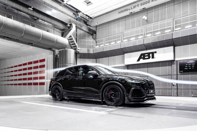 ABT_RSQ8_SE_wind_tunnel_1_V204dd23729c8aeac2.jpg