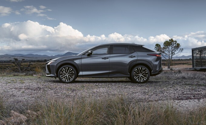 2023_Lexus_RZ_Exterior_17-scaledc86493d6f26fb5de.jpg
