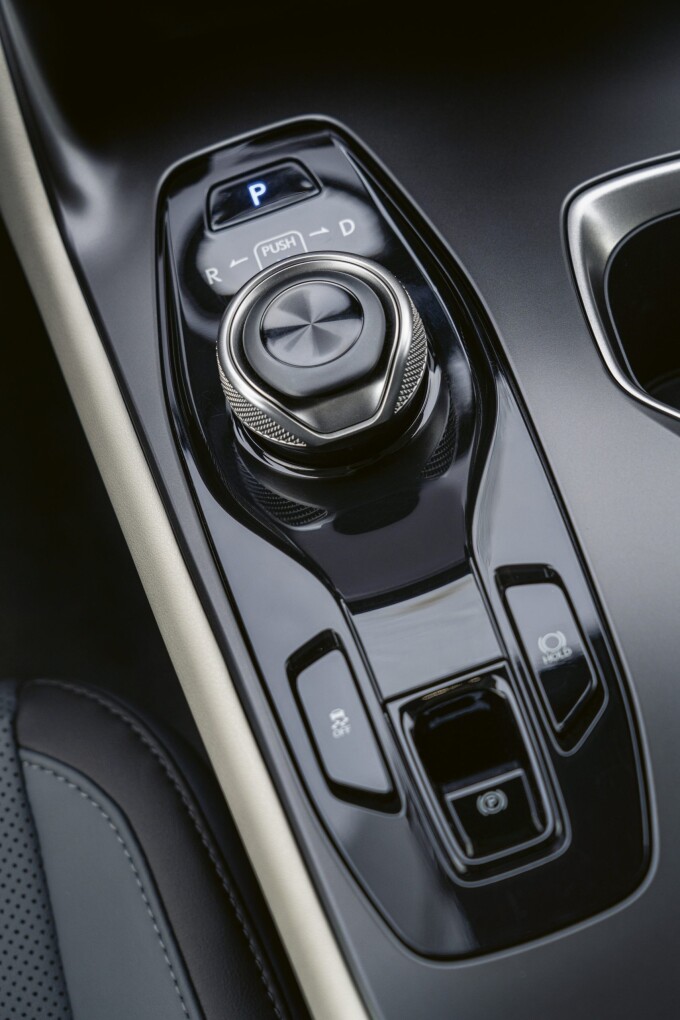 2023_Lexus_RZ_Interior_31-scaled5513e917c5c4c936.jpg