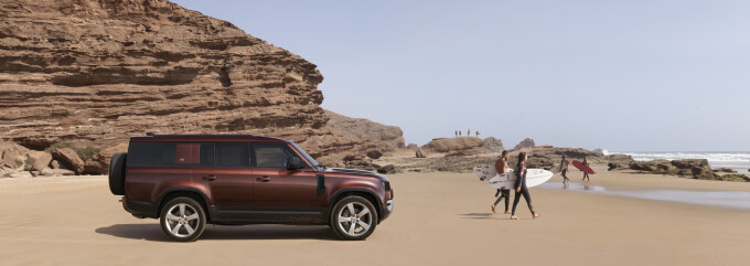 LR DEF 130 23 5MY 10 096 GLHD 310522