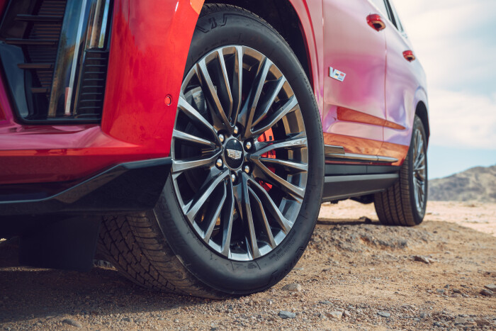 Close up of the 22-inch aluminum wheels on the 2023 Cadillac Escalade-V.
