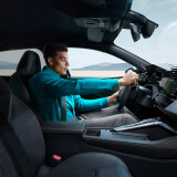 PEUGEOT_408PHEV_2206CN_121293eb0b3dceafcbc