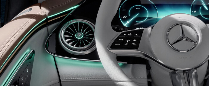 Mercedes-EQ. EQE SUV. AMG Line Exterior, Night Package, Velvet brown metallic, 22" AMG multi-spoke l