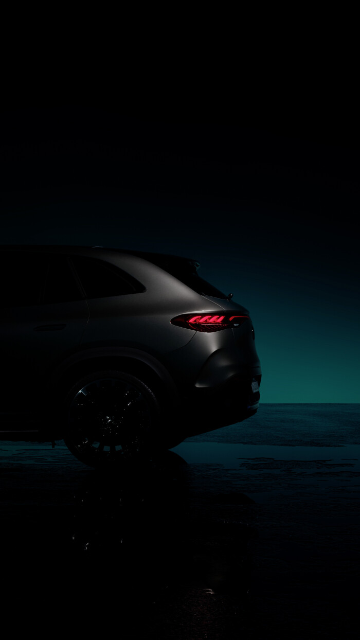 Mercedes-EQ. EQE SUV. AMG Line Exterior, Night Package, Velvet brown metallic, 22" AMG multi-spoke l