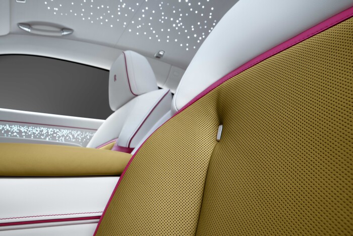 13_SPECTREUNVEILEDTHEFIRSTFULLY-ELECTRICROLLS-ROYCE_SEATDETAIL167bc689e9095406.jpg