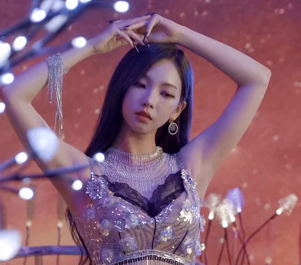 191252d3de054b3becee7da465e1ac1d5.mp4