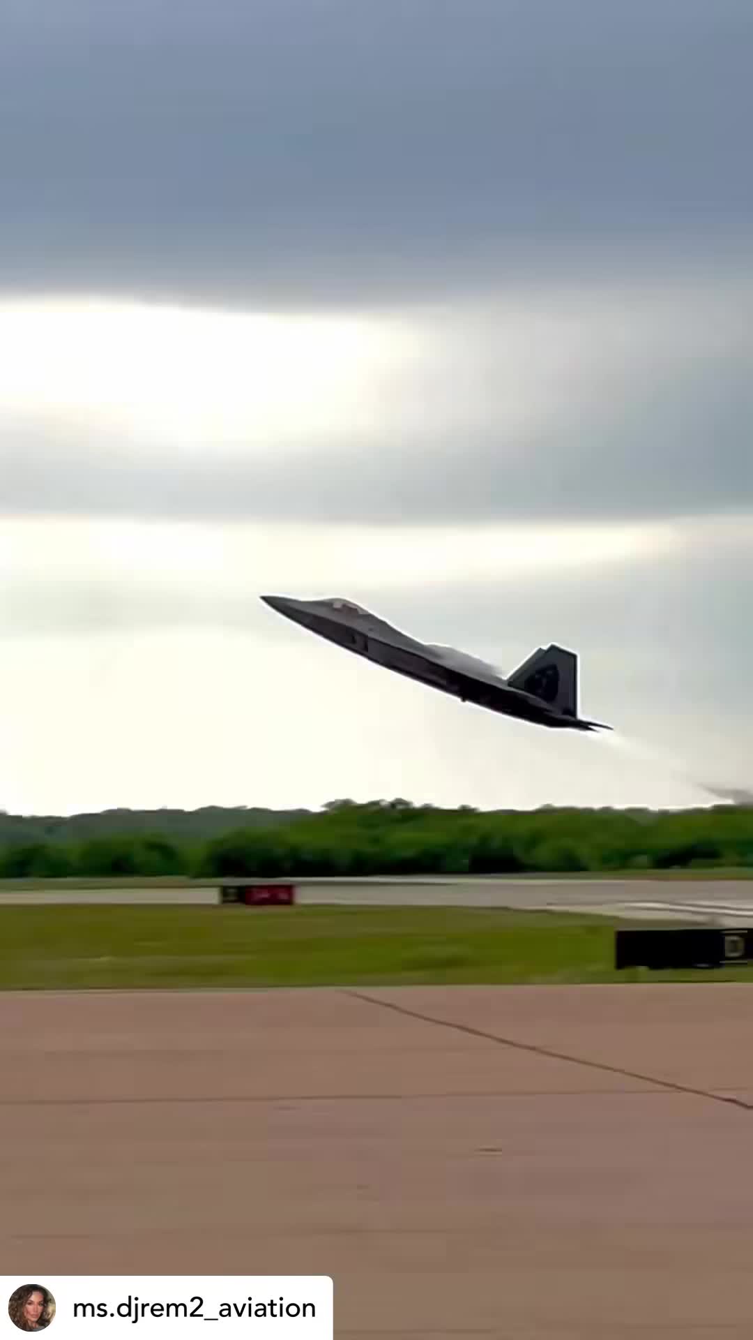 33098627_OvjfCHNV_Y48gGLRa3MZxBDl931ff3321da7df28c.webm