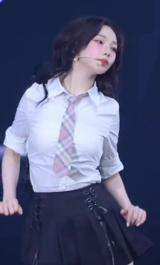 3660786484_byD52fVt_TR473QmOYcGzwsMn137194fd95e6bc19.mp4