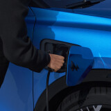 28_LOT2_CLOSEUP_EXTERIEURS_Ext_AlpineBleuVision_GTSBS1_Trappecharge3ouvertaveccable-et-maince8294551dcf706f